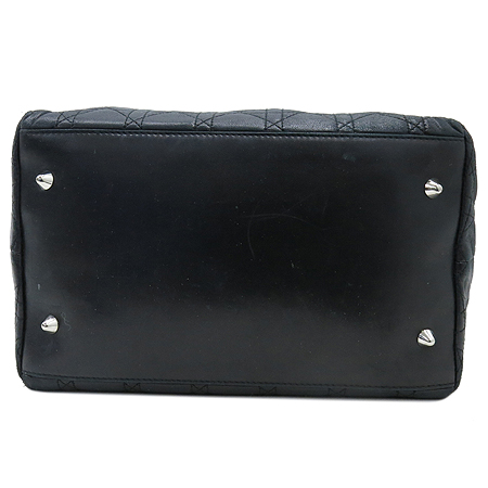 Dior(ũ����î���) ��� ����ΰ� ���� ����Ų ���� ��Ʈ�� �̹���4 - ���̺��� �߰���ǰ