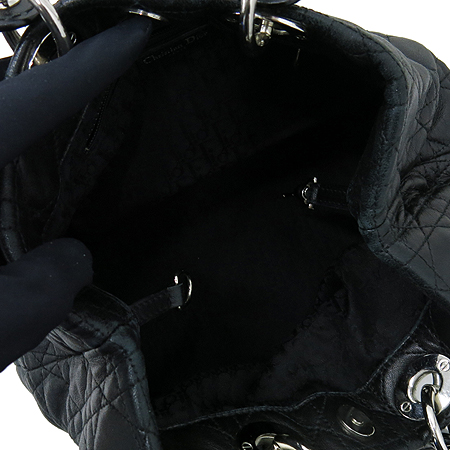 Dior(ũ����î���) ��� ����ΰ� ���� ����Ų ���� ��Ʈ�� �̹���5 - ���̺��� �߰���ǰ