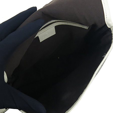 Gucci(����) 223666 GG�ΰ� PVC ���̺������� ȥ�� �޽��� ũ�ν��� �̹���6 - ���̺��� �߰���ǰ