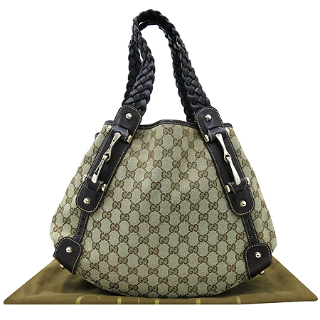 ����  �����