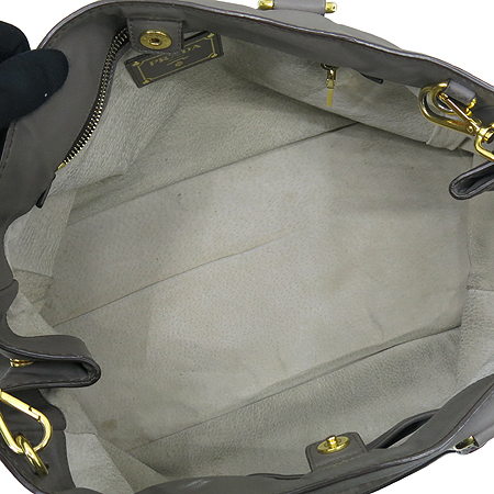 Prada(�����) BN2103 �׷��� SOFT CALF(�۾��� ����) ��Ʈ��+��� ��Ʈ�� �̹���6 - ���̺��� �߰���ǰ