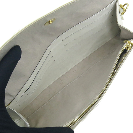 Louis Vuitton(���̺���) M93541 ���׷� ������ ���� ���ٸ� Ŭ��ġ �� ü�� ����� �̹���5 - ���̺��� �߰���ǰ