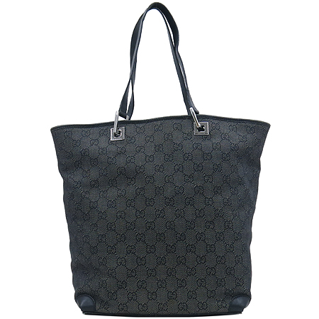 ����  �����