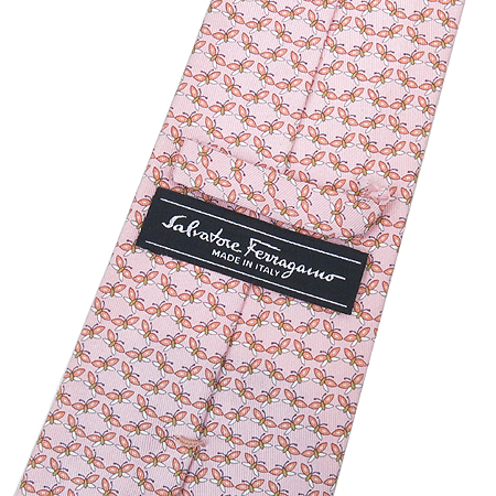 Ferragamo(��󰡸�) 100% ��ũ ��Ÿ�� �̹���4 - ���̺��� �߰���ǰ