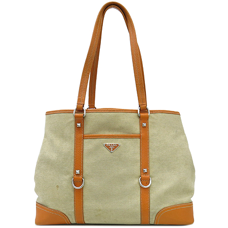 �����  �����