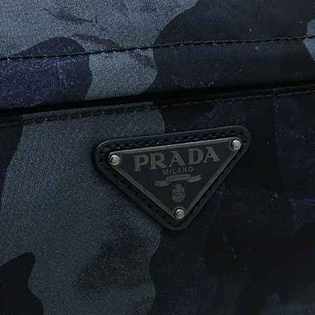 Prada(�����) VA0991 �ﰢ�ΰ� TESSUTO CAMOUFL �к긯 ũ�ν��� �̹���4 - ���̺��� �߰���ǰ