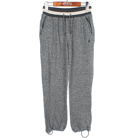 ����  ��������