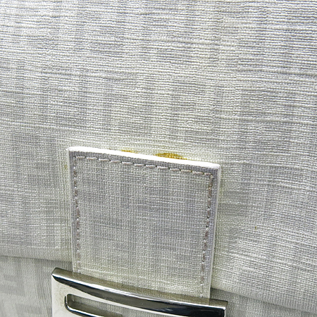 Fendi(���) 8BR001 FF�ΰ� PVC ��ī ���� ����ΰ� ü�� ����� �̹���3 - ���̺��� �߰���ǰ