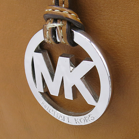 MICHAELKORS(����Ŭ�ھ) ī�� ���� ������ ���͵� ��� ��Ʈ�� �̹���3 - ���̺��� �߰���ǰ
