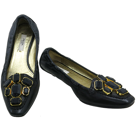 �����  ����