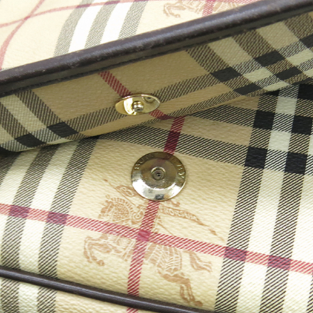 Burberry(������) ���̸��� PVC ��ũ����� ȥ�� Ʈ���� ���� ũ�ν��� �̹���4 - ���̺��� �߰���ǰ