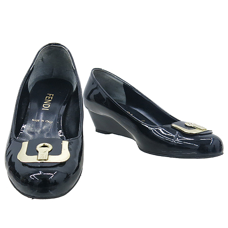 ���  ����