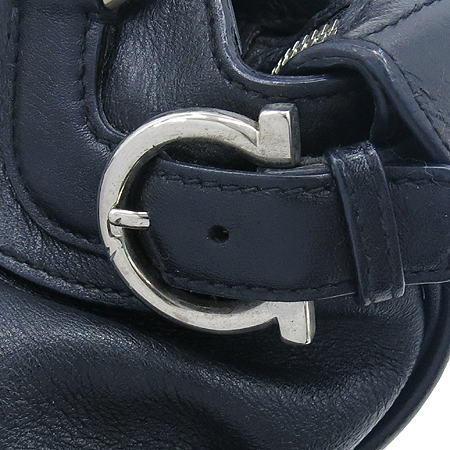 Ferragamo(��󰡸�) 21 7338 ���� ���� ���� ��ġ�� �ΰ� ��Ŭ ��� ��Ʈ�� �̹���4 - ���̺��� �߰���ǰ