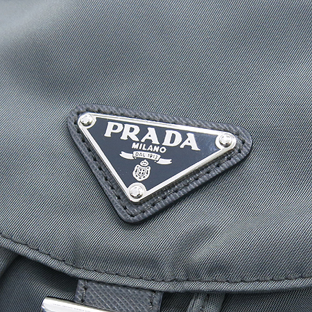 Prada(�����) BZ0032 �׷��� �к긯 ���� �ﰢ �ΰ� ��� ���� �̹���5 - ���̺��� �߰���ǰ