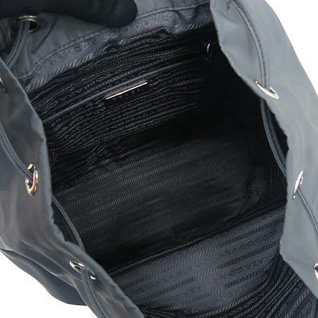 Prada(�����) BZ0032 �׷��� �к긯 ���� �ﰢ �ΰ� ��� ���� �̹���6 - ���̺��� �߰���ǰ