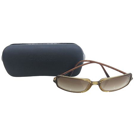 ����  ���۶�