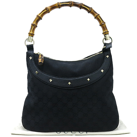 ����  �����