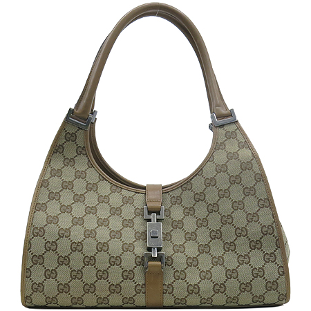 ����  �����