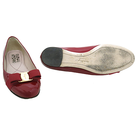 Ferragamo(��󰡸�) VARINA ���� �ٶ� ��� ������ ���̴�Ʈ ������ ���� �̹���2 - ���̺��� �߰���ǰ