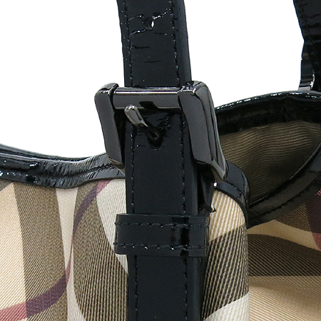 Burberry(������) ��� üũ PVC ���� ���̴�Ʈ Ʈ���� ���� ����� �̹���3 - ���̺��� �߰���ǰ