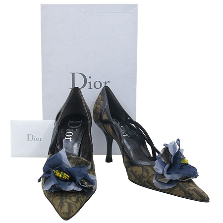 ���  ����