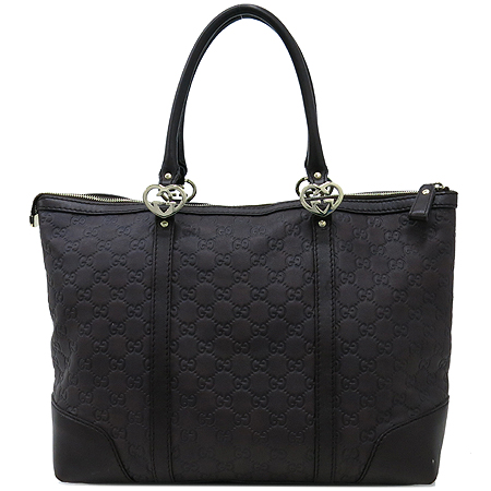 ����  �����