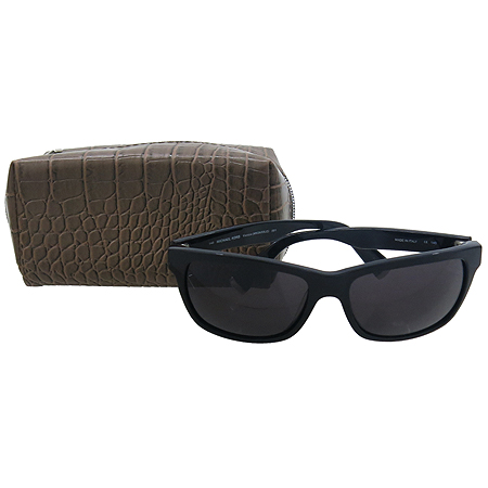 ����Ŭ�ھ  ���۶�