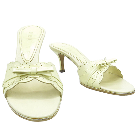 ������  ����