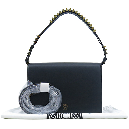 ������  �����