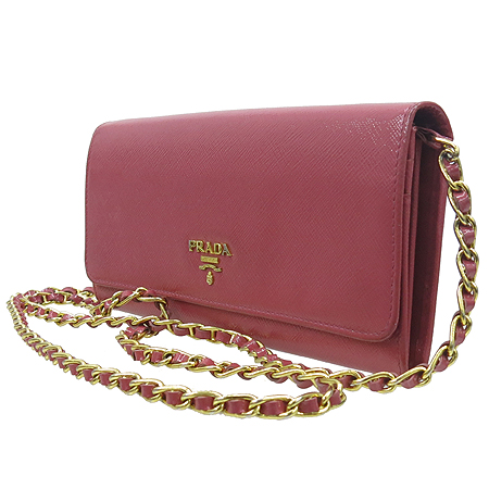Prada(�����) 1M1290 SAFFIANO METAL BLUETTE ���ǾƳ� ��ũ ���� �ΰ� Ŭ��ġ�� ü�� ũ�ν��� �̹���3 - ���̺��� �߰���ǰ