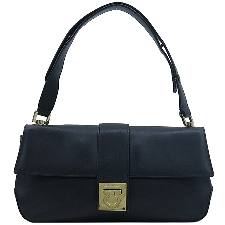 Ferragamo(��󰡸�) 21 1780 �������� ��ġ�� ����ΰ� �� ��� �̴� ����� �̹���2 - ���̺��� �߰���ǰ