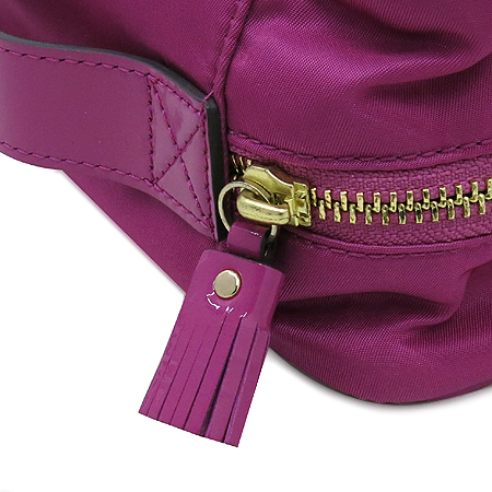 Anya Hindmarch (�ȳ� �����ġ) ��ũ�÷� baby emergency kit (���̺� �̸����� Ŷ) �Ŀ�ġ �̹���3 - ���̺��� �߰���ǰ