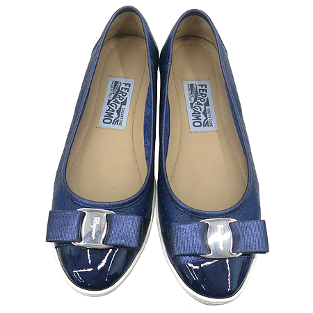 Ferragamo(��󰡸�) �ٶ� ��� ���̴�Ʈ ȥ�� ���� ���� ������ ��ȭ �̹���4 - ���̺��� �߰���ǰ