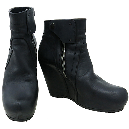 ��������  ����