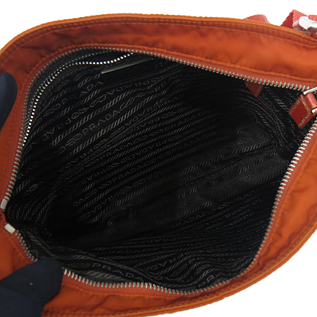 Prada(�����) BT0175 �������÷� TESSUTO �ﰢ�ΰ� ũ�ν��� �̹���5 - ���̺��� �߰���ǰ