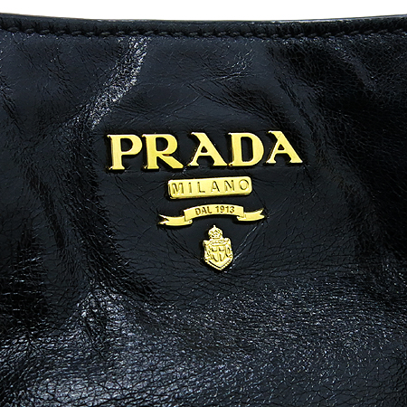 Prada(�����) VITELLO SHINE NERO ���ڷλ��� ���� ��Ƽ������ ����ΰ� ��Ʈ�� + �����Ʈ�� 2WAY �̹���4 - ���̺��� �߰���ǰ
