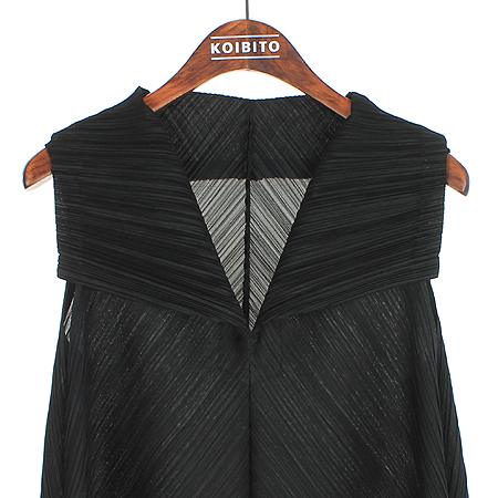 ISSEY MIYAKE(�̼��̾���) PLEATS PLEASE(�ø����ø���) ���ǽ� �̹���2 - ���̺��� �߰���ǰ