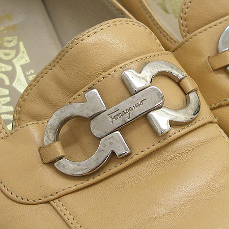 Ferragamo(��󰡸�) ���� ��ġ�� �ΰ� ��� ������ ���� ���� �̹���4 - ���̺��� �߰���ǰ