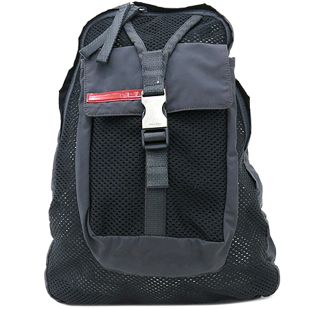 �����  ����