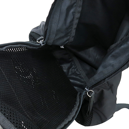 Prada(�����) ������ ���� ���� �̹���4 - ���̺��� �߰���ǰ