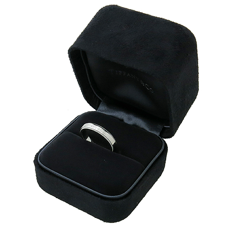 Tiffany(Ƽ�Ĵ�) PT950 (�÷�Ƽ��) ���� �б׷��� ���� 4mm ��� ���� �̹���2 - ���̺��� �߰���ǰ