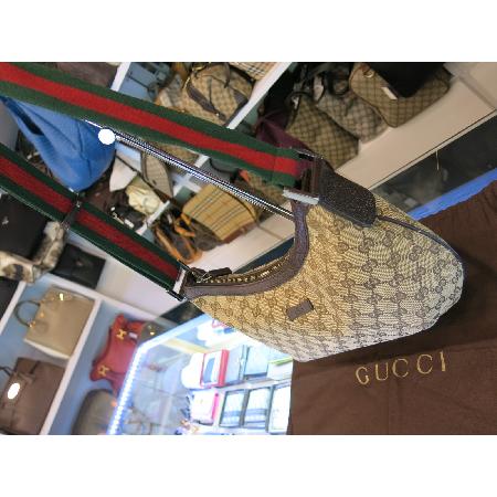 Gucci(����) 181092 GG�ΰ� �ڰ��� �Ｑ�ݴ� ũ�ν��� �̹���2 - ���̺��� �߰���ǰ