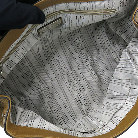 Ferragamo(��󰡸�) 21 C922 ī�� ���� ���� ��ġ�� ��� ����� �̹���5 - ���̺��� �߰���ǰ