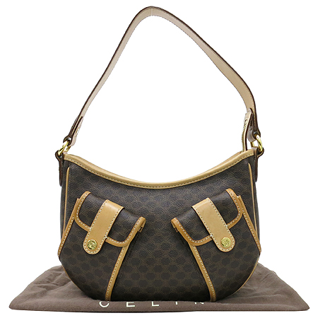 ������  �����