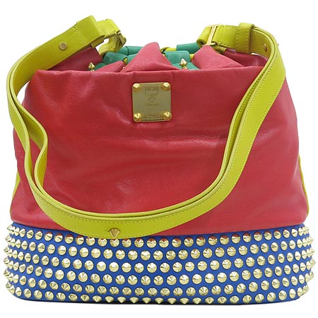 ������  �����