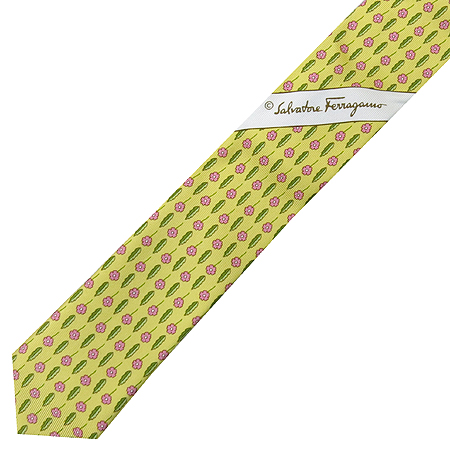 Ferragamo(��󰡸�) ���ο� ��ũ ��Ÿ�� �̹���5 - ���̺��� �߰���ǰ