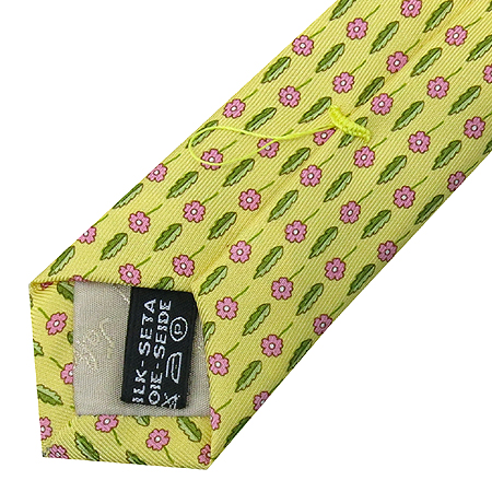 Ferragamo(��󰡸�) ���ο� ��ũ ��Ÿ�� �̹���6 - ���̺��� �߰���ǰ