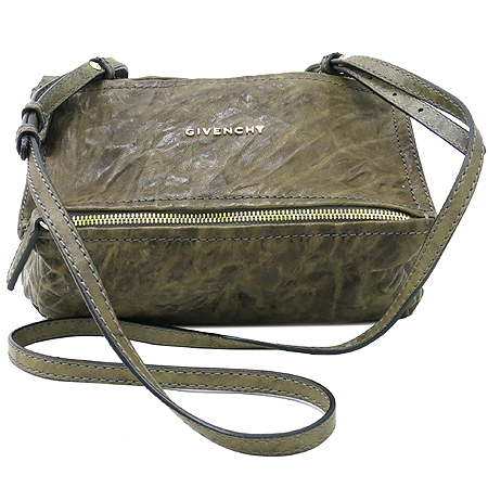 ����� �ǵ��� �̴� ũ�ν��� 