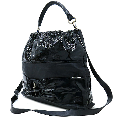 Ferragamo(��󰡸�) 21 A619 ���� ���̴�Ʈ ���� ȥ�� ����ΰ� �ٶ���� 2WAY �̹���2 - ���̺��� �߰���ǰ