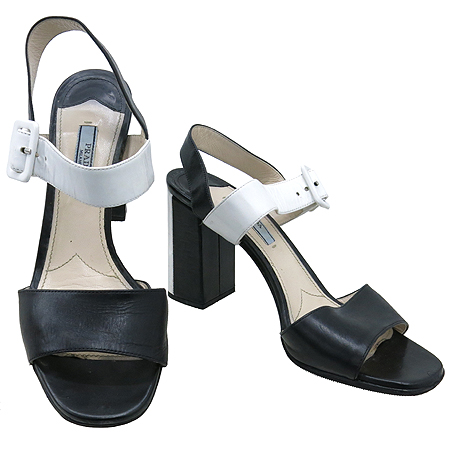 �����  ����